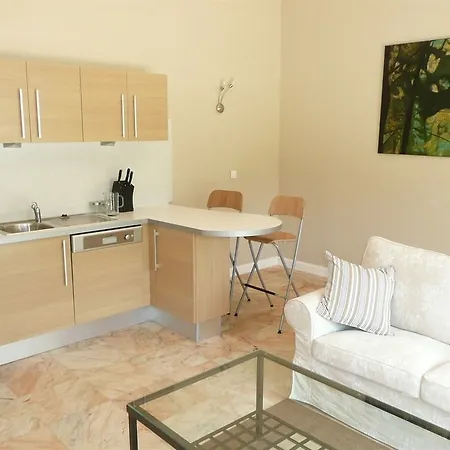 La Maison Bed & Breakfast